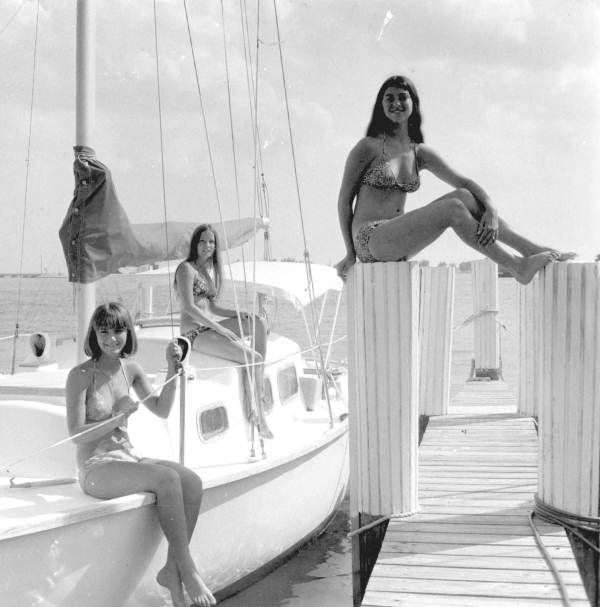 Three high school girls posing at a Eau Gallie yacht basin