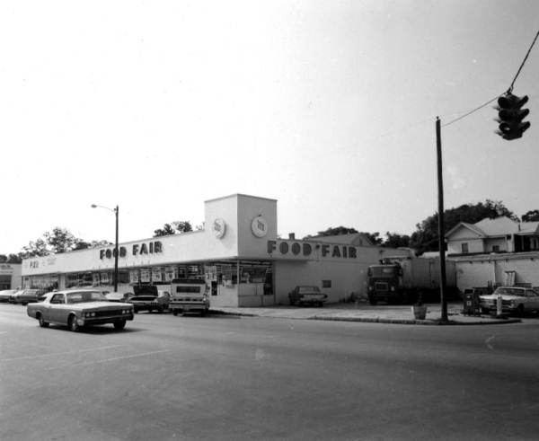 Food Fair grocery store - Fernandina Beach, Florida
