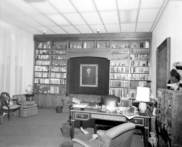 Reading room at the Thomas Edison home - Fort Myers, Florida