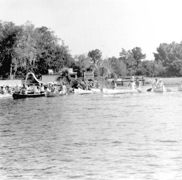 Canoe races at Rainbow Springs