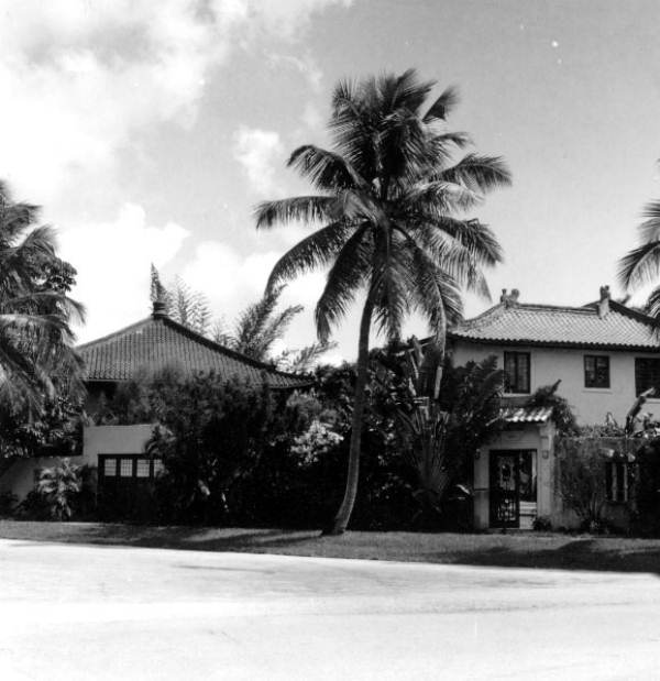 Residence at 5125 Riviera Drive in Chinese Village - Coral Gables, Florida