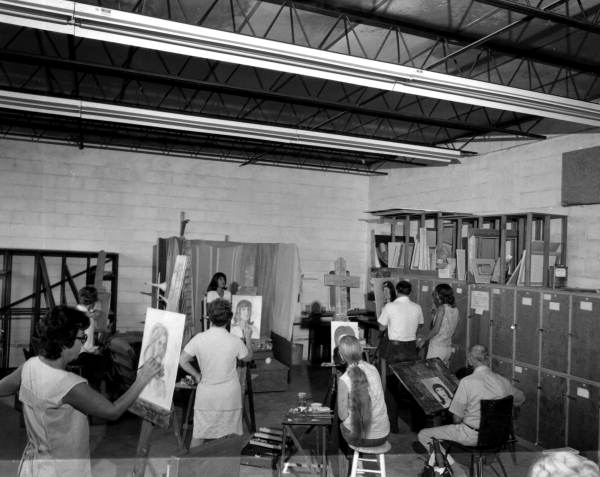 Art League of Manatee County in the middle of an art class