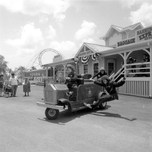 Performing clowns in a car - Orlando, Florida