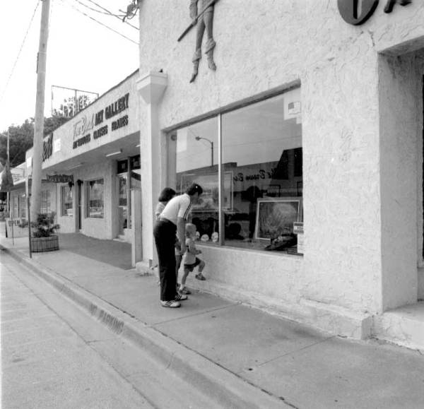 Window shopping - Fort Walton Beach, Florida