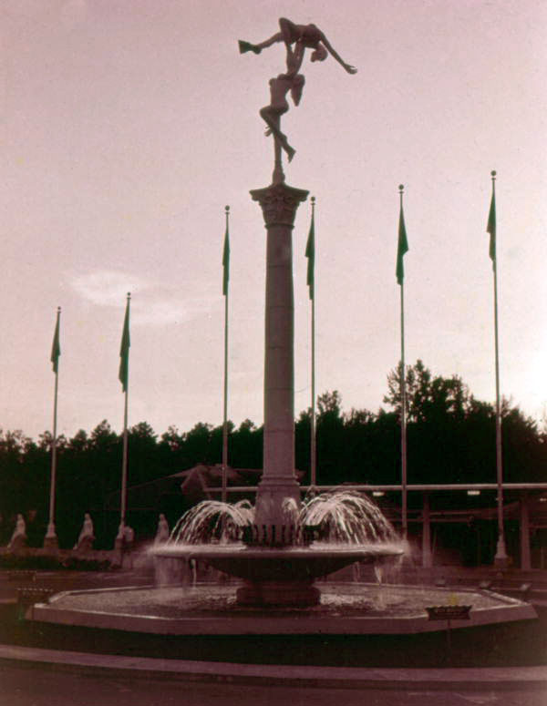 The Adagio Fountain at Weeki Wachee Springs.