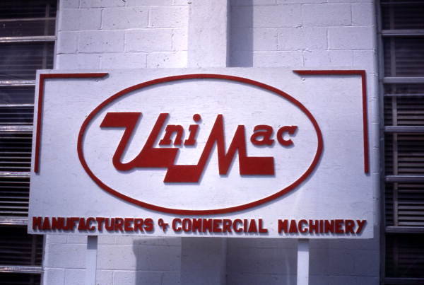 Sign for Unimac.