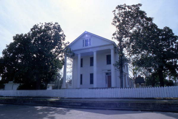 David G. Raney House at 128 Market St. in the Apalachicola Historic District.