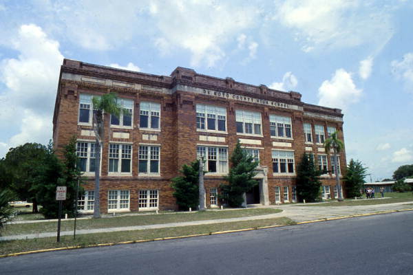 De Soto County High School in the Arcadia Historic District.