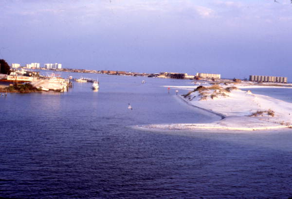 Entrance to Destin Harbor.