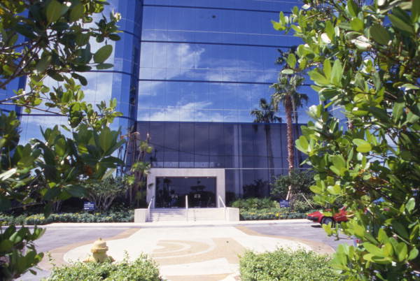 View showing entrance to the Radice Corporate Center building at 600 Corporate Dr. in Ft. Lauderdale, Florida.