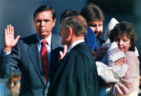 Robert "Bob" Martinez taking the oath of office as the 40th Governor for the State of Florida - Tallahassee, Florida.