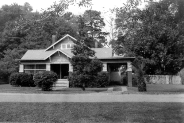 Residence in the Los Robles subdivision of Tallahassee, Florida.