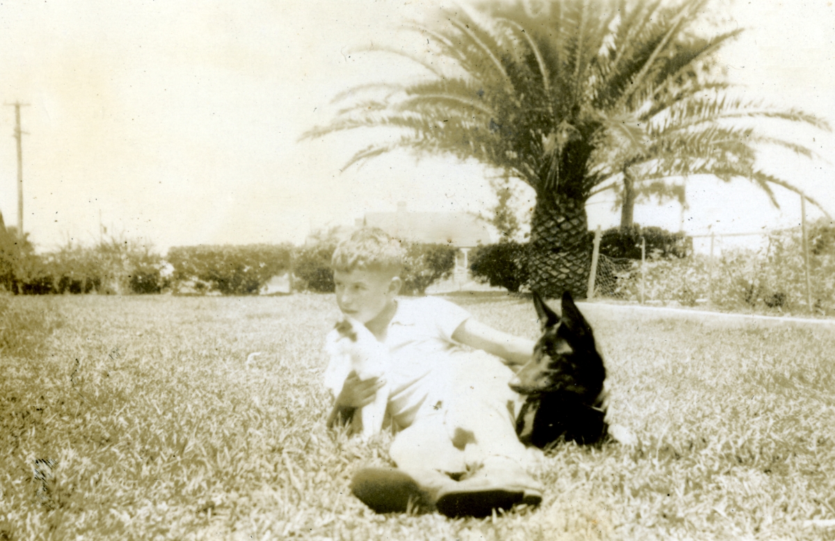 David Morgan Wright Jr. with cat "Rick" and dog "Nicky" in Agricola.