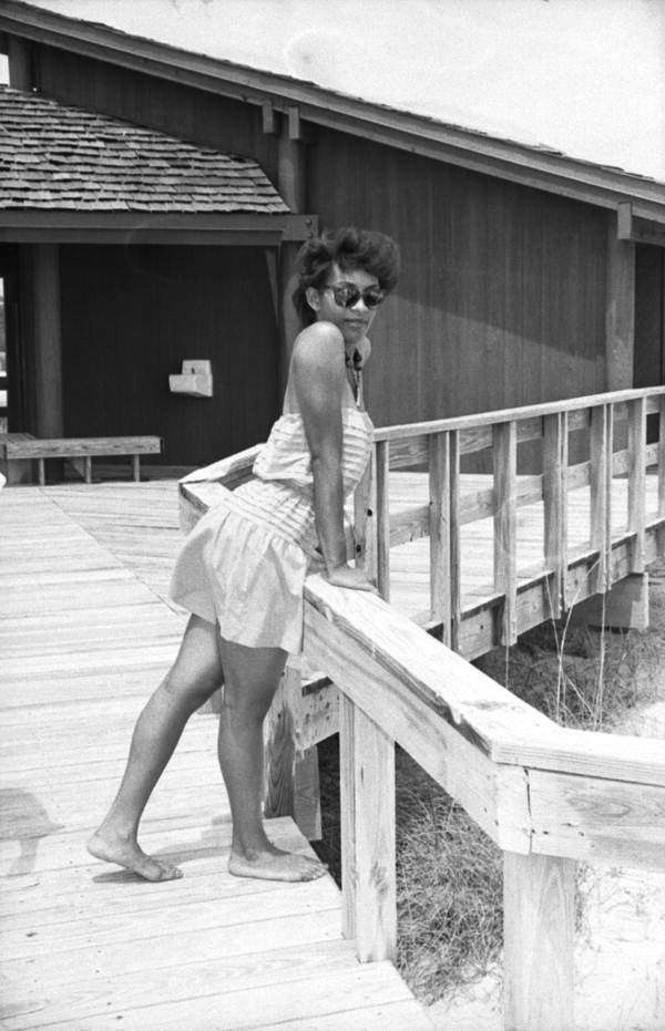 Fashion model on the boardwalk.