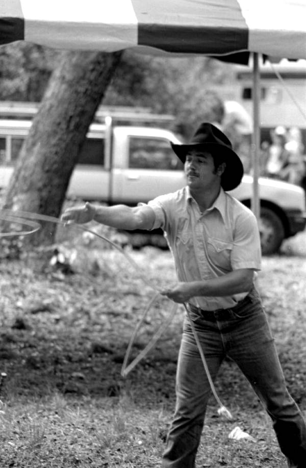 Ronnie Sylvester roping at the Folk Festival ranching area- White Springs, Florida