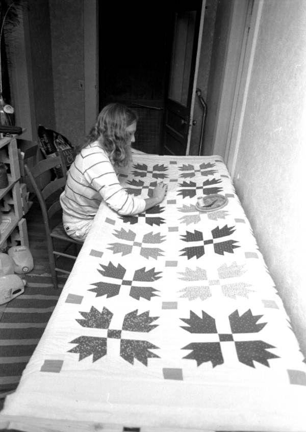 Folklorist Andrea Graham quilting- White Springs, Florida