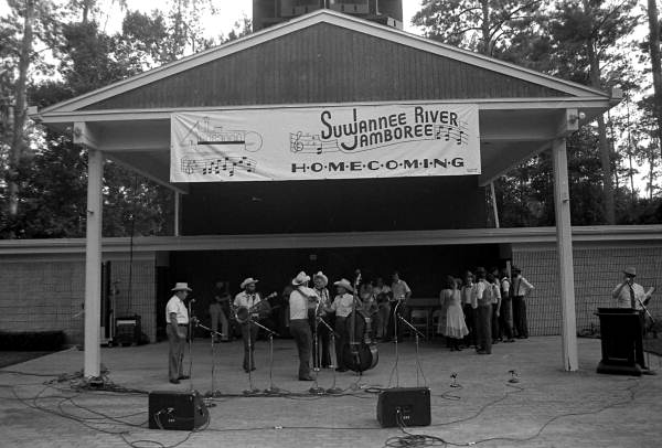 The Suwannee River 5 performing at the 1985 Suwannee River Jamboree- White Springs, Florida