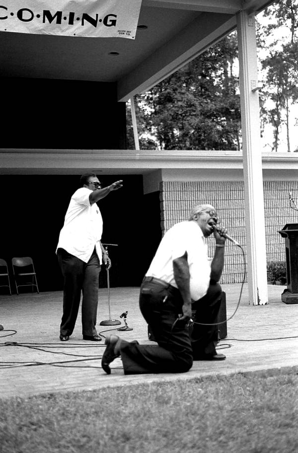 Dixie Jubilee Singers performing at 1st Suwannee River Jamboree Homecoming - White Springs, Florida