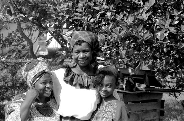 Jamaican storyteller Lucille Frances-Fuller (center) with apprentices Sophia Campbell (R) and Veta Plummer- Miami, Florida