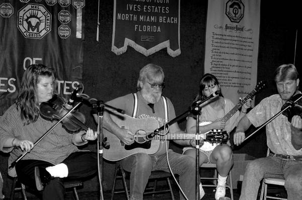Home Grown Stringband performing- Miami, Florida.
