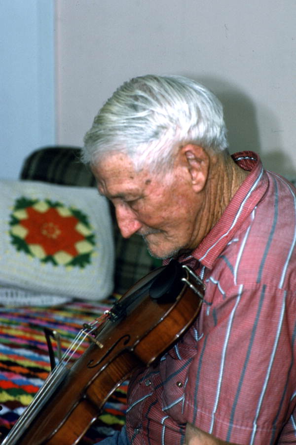 Willie David Jones playing fiddle - Old Town, Florida