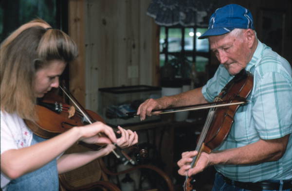 Trenda Slaughter learning oldtime fiddling from her mentor Willie David Jones - Old Town, Florida