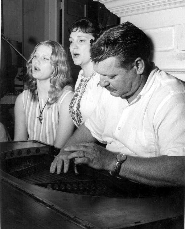 The Beers Family Singers - Florida.