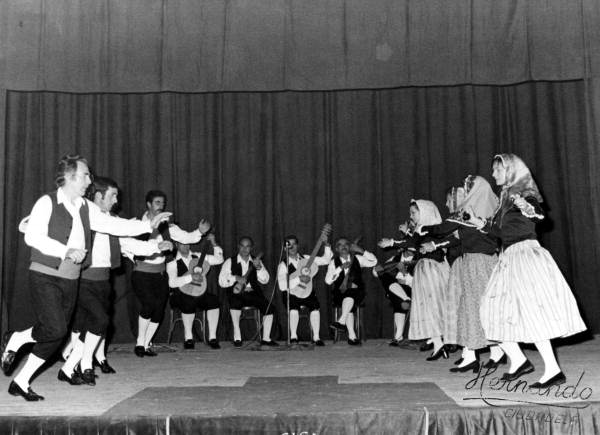 Folkloric touring group Capella Davidica of Minorca performing