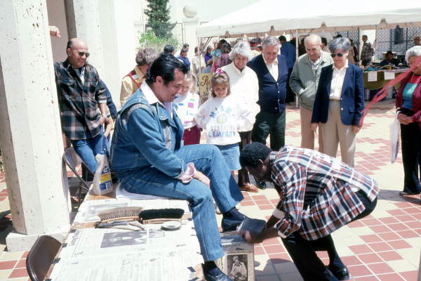Roy Lee Walker popping rags at the Traditions Festival - Miami, Florida.
