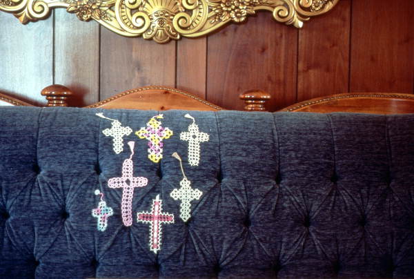 Display of tatted crosses .
