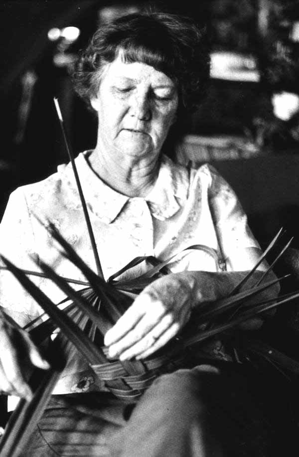 Evelyn Caffee Parks making a palmetto basket