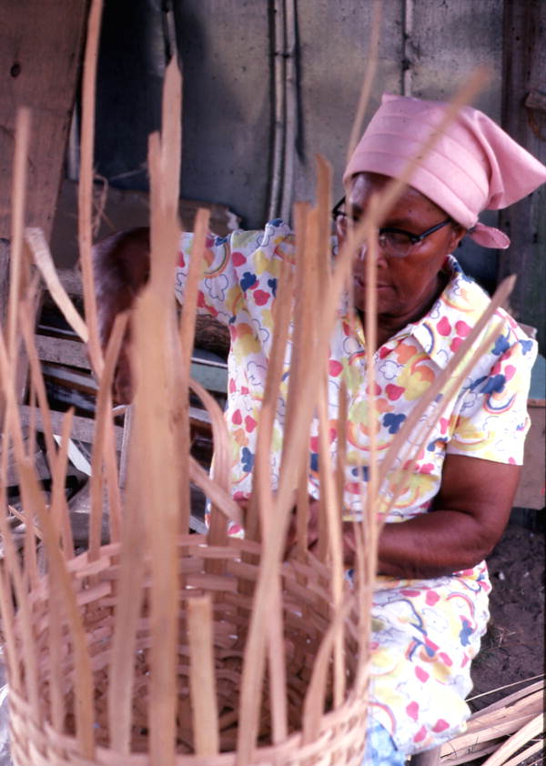 Lucreaty Clark making a white oak basket