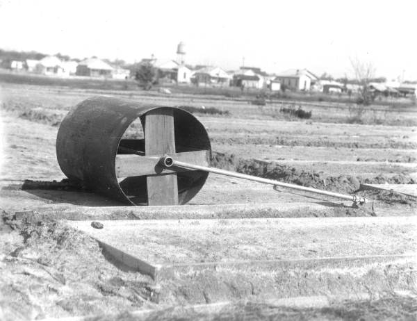 Mechanical seed bed roller