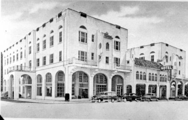 Hotel Sebring - Sebring, Florida.