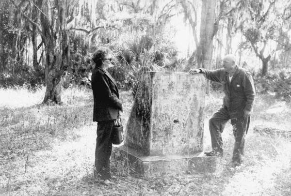 Louise Frisbie and Ed Brooks at monument to the memory of Captain George S. Payne - Wauchula, Florida