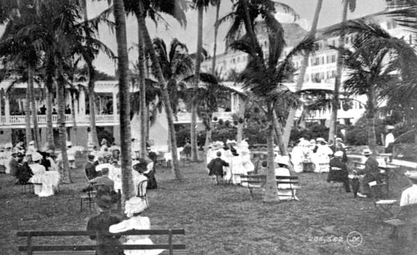 Afternoon tea and band concert at the Coconut Grove House - Palm Beach, Florida.