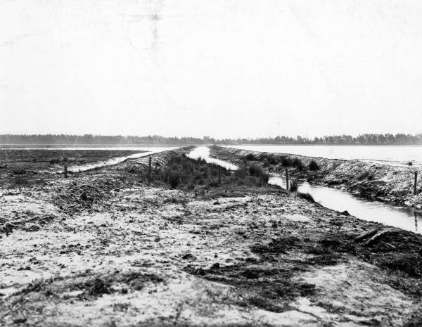 View of the canals .
