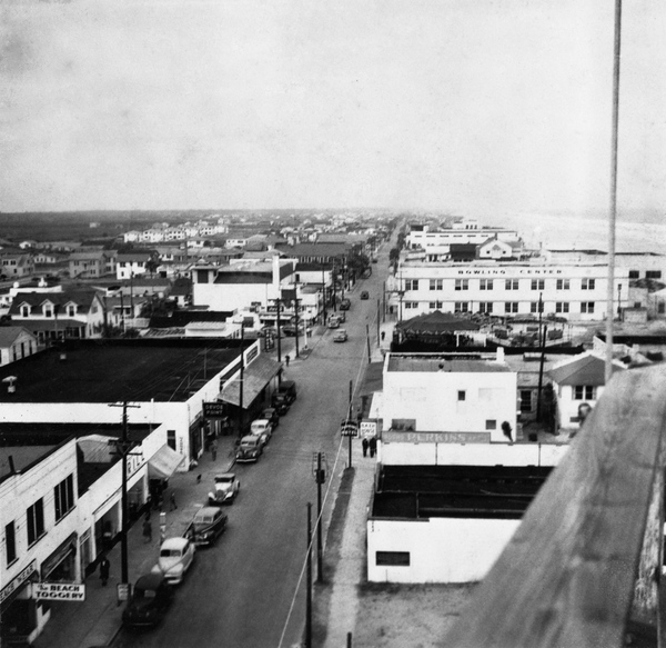 Looking north on Atlantic Boulevard - Atlantic Beach