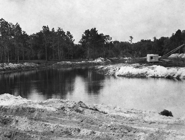 Dredging Lake Ruth for Westover Park subdivision - Bartow, Florida