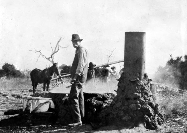 Cane syrup operation - Lake County, Florida