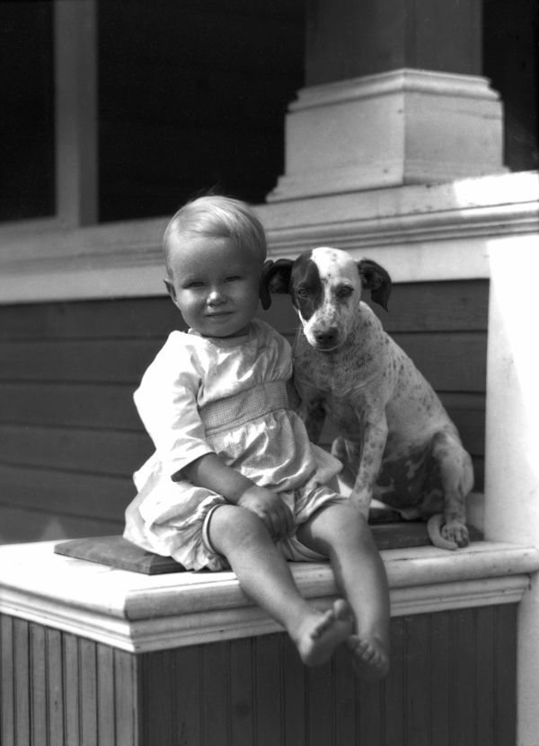 Child and dog - Miami.
