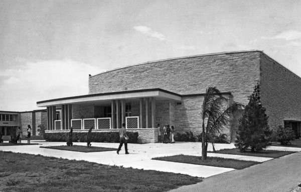 Saint Petersburg Junior College, Clearwater campus - Fine arts auditorium
