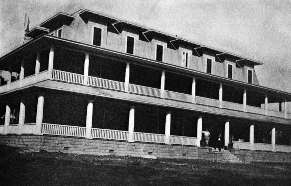 Hotel Edwinola - Dade City, Florida