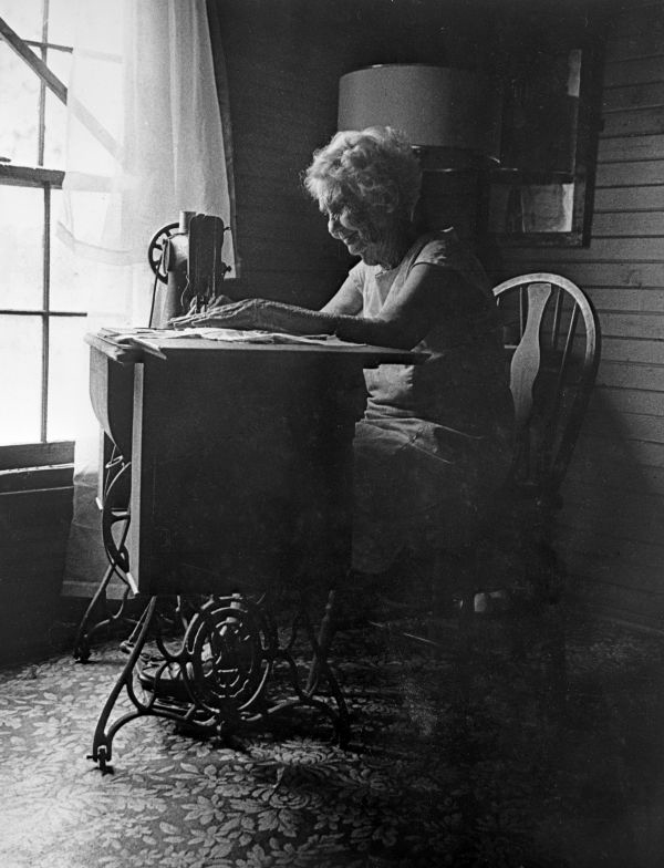Edna Warner sewing - Madison, Florida