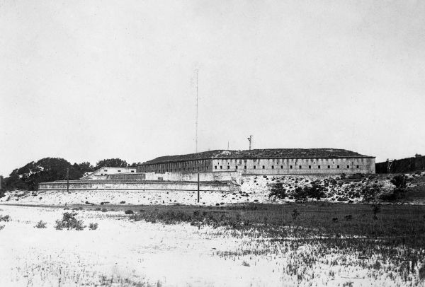 Fort San Carlos de Barrancas and Fort Barrancas, Florida.