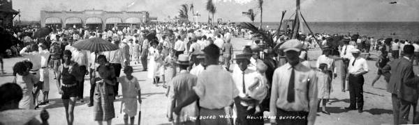 Tourists on "broad walk" - Hollywood Beach, Florida