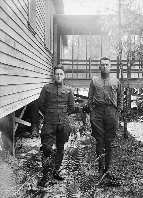 Pair of soldiers - Camp Joseph E. Johnston