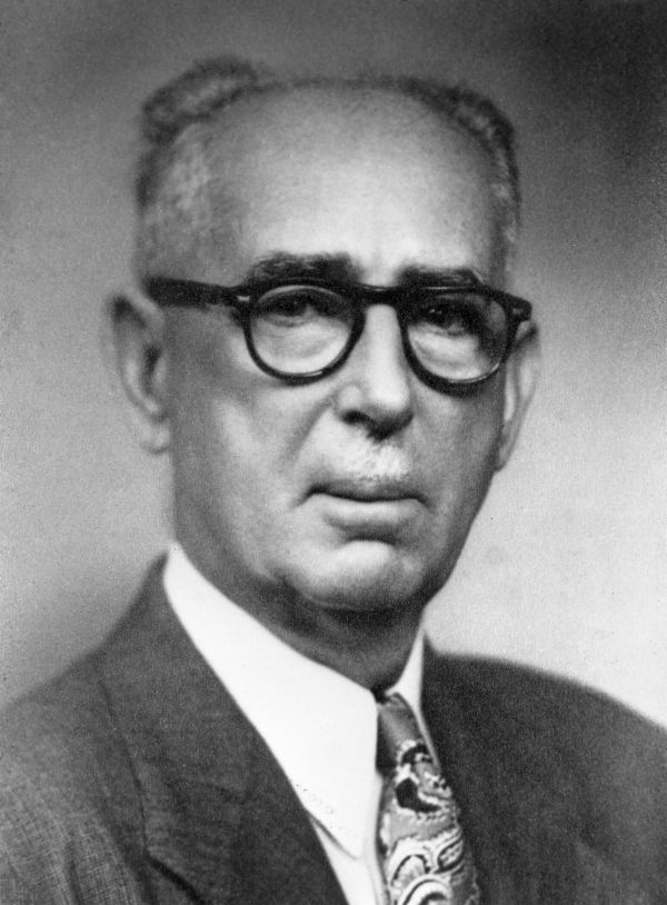Harold Saxelbye, architect