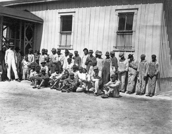 Group of prisoners at city prison farm