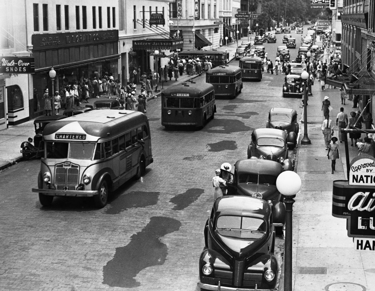 Street scene - Jacksonville, Florida.